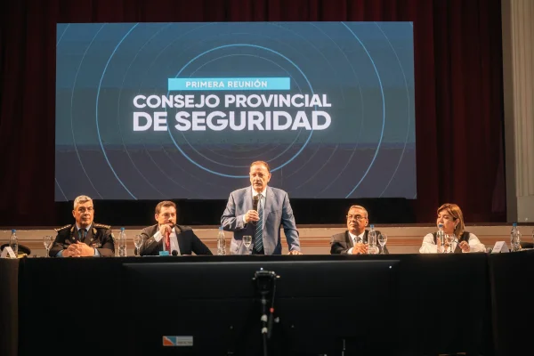 Quintela encabezó la primera reunión del Consejo Provincial de Seguridad