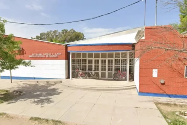 Hablaron los compañeros de la adolescente que fue armada a una escuela Mendoza