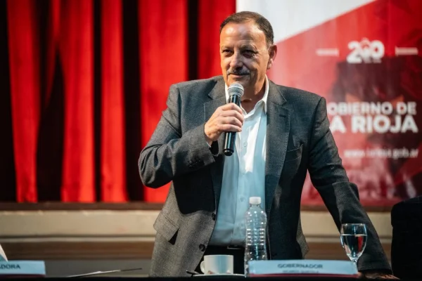 Quintela cuestionó el veto de Milei a la Ley de Financiamiento Universitario