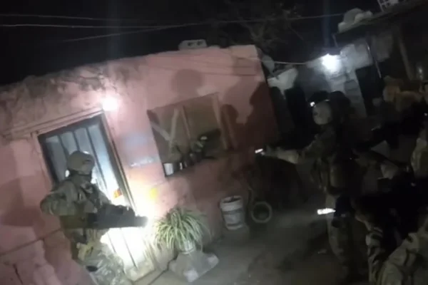 Rescataron a dos mujeres en cautiverio en Córdoba y detuvieron a un hombre