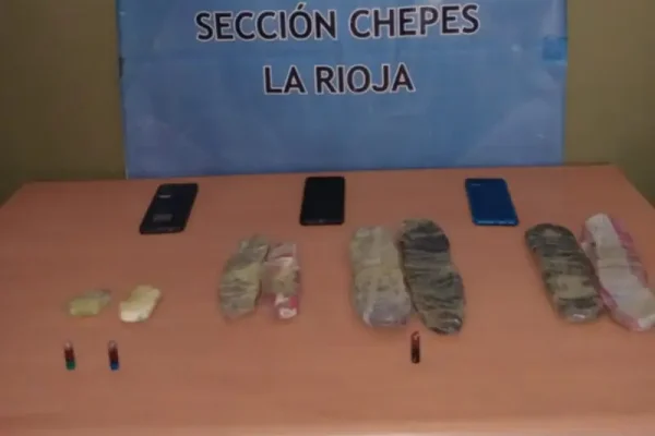 Chepes: detuvieron a tres personas que escondían drogas en sus zapatillas