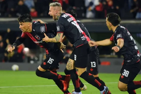 Newell's le ganó a Atlético Tucumán con el bautismo del juvenil Guch