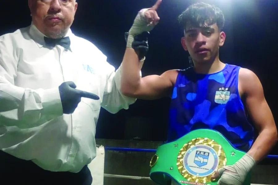 Santiago Ibarra, campeón provincial hasta 56 kg.