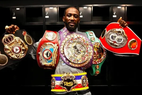 Histórico: Terence Crawford le dio una lección a Canelo Álvarez y es campeón indiscutido en tres divisiones