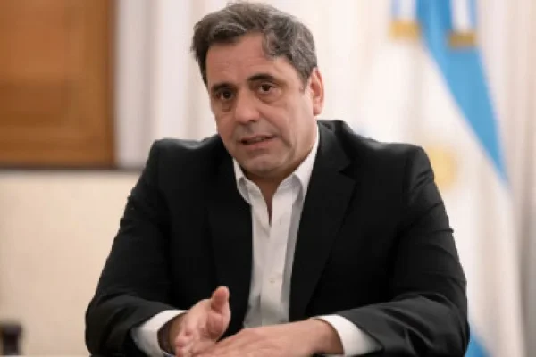 Jura Catalán y Javier Milei presenta el presupuesto