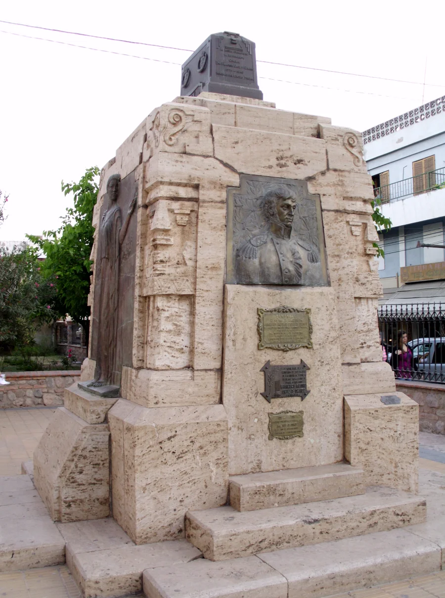 Sepulcro de Francisco Antonio Ortiz de Ocampo en el Santuario Nuestra Señora de la Merced en la ciudad de La Rioja