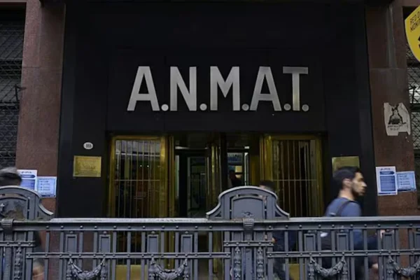 ANMAT prohibió 13 productos para el pelo por considerarlos peligrosos para la salud