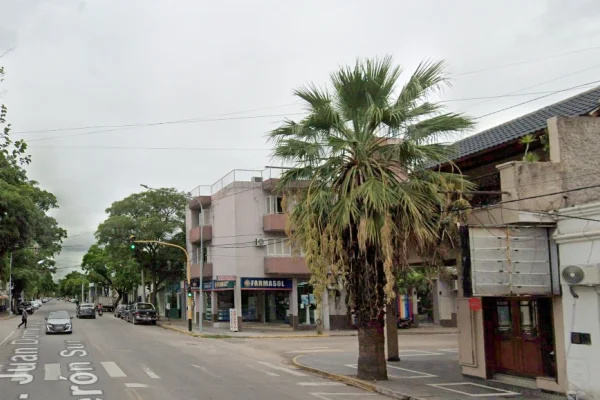 Comerciantes denuncian hasta 60% de disminución de ventas por carriles exclusivos