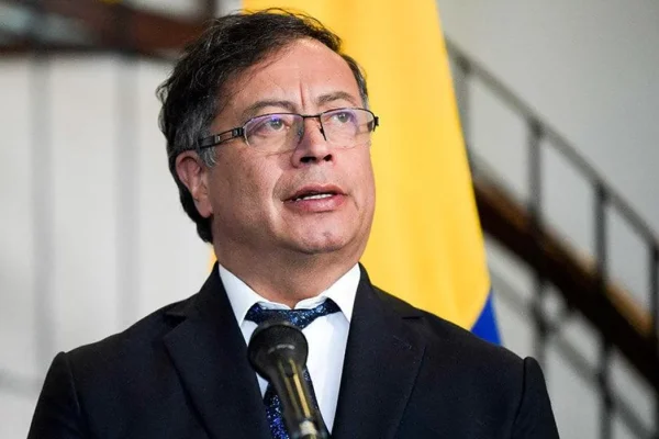 Petro anunció que Colombia dejará de comprar armamento a Estados Unidos: 