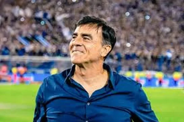 Gustavo Quinteros será el nuevo entrenador de Independiente y debutará ante Racing