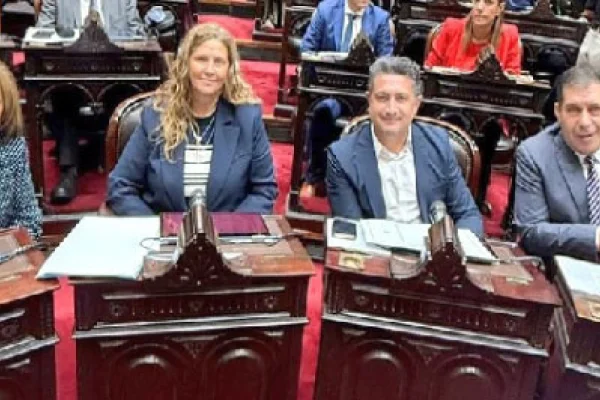 Los legisladores nacionales riojanos celebraron el rechazo a los vetos de Milei