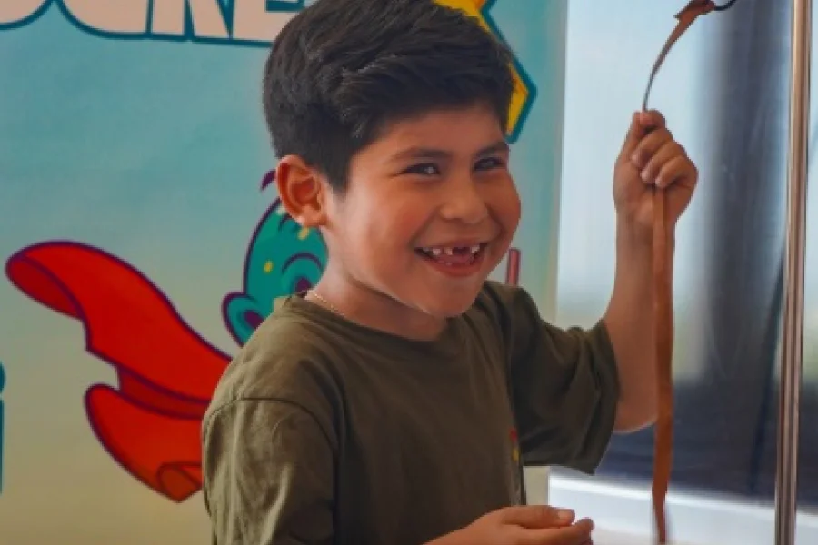 Ovación para el pequeño de cinco años. Ovación para el pequeño de cinco años.
