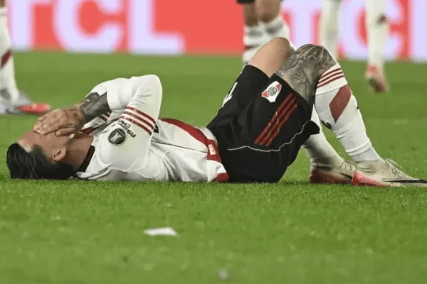 Se desgarró Driussi y será baja en River para la revancha ante Palmeiras