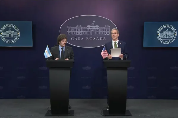 Javier Milei dijo que está negociando un préstamo del Tesoro de EEUU para pagar vencimientos de deuda en 2026