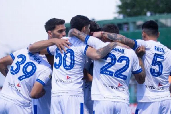 Vélez se llevó un buen triunfo en San Juan y ya piensa en la Libertadores
