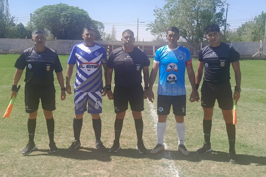 Defensores goleó a El Barrial.