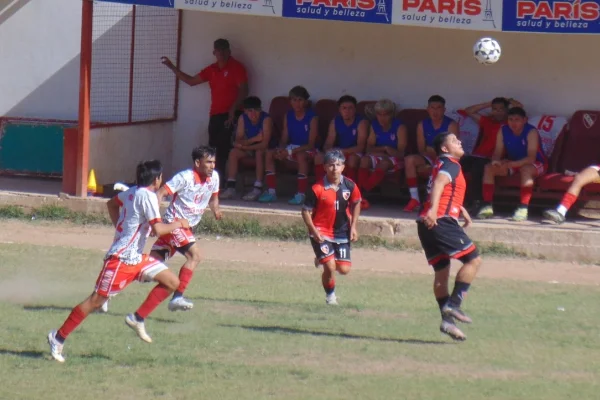 Newell´s empató con Unión y tiene una vida más para evitar la eliminación