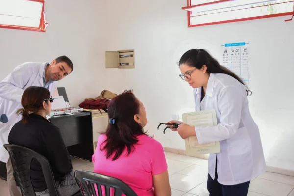 Llevaron atención médica gratuita al barrio Alunai