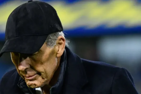 Russo, hospitalizado por más controles y ausente en el entrenamiento de Boca