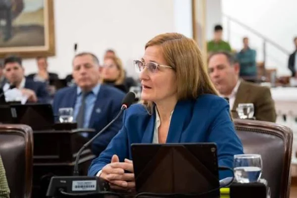 Nadina Reynoso: “Si los jóvenes van a votar el 26 de octubre, La Rioja despega para toda la vida”