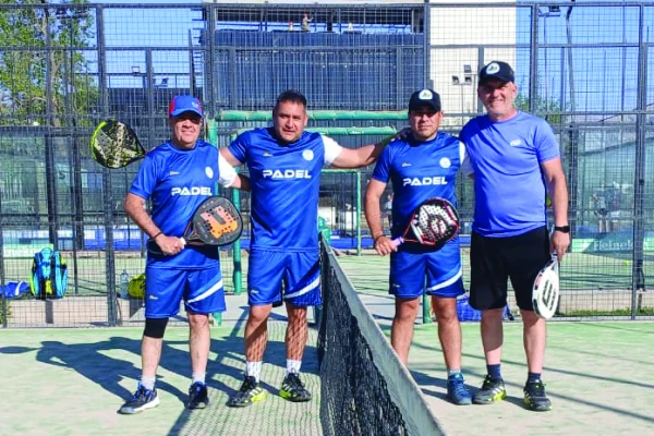La Rioja metió tres finalistas en Pádel