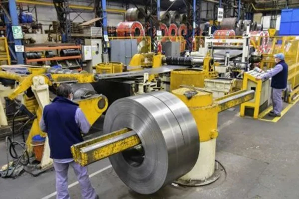 UNIR expuso la grave situación de crisis que atraviesa el Parque Industrial Riojano