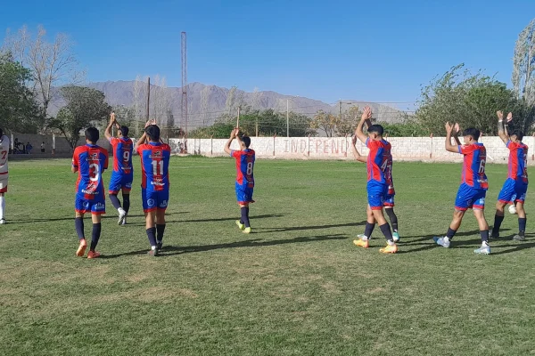 Tres partidos abren el undécimo capítulo del Torneo