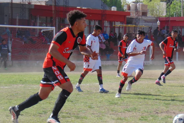 Newell´s de Sañogasta eliminó al de la ciudad