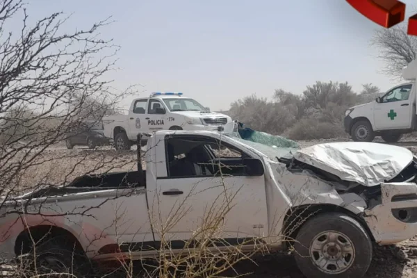Un chileciteño volcó con su camioneta en la Ruta Provincial 18 y fue derivado al hospital de Villa Unión.