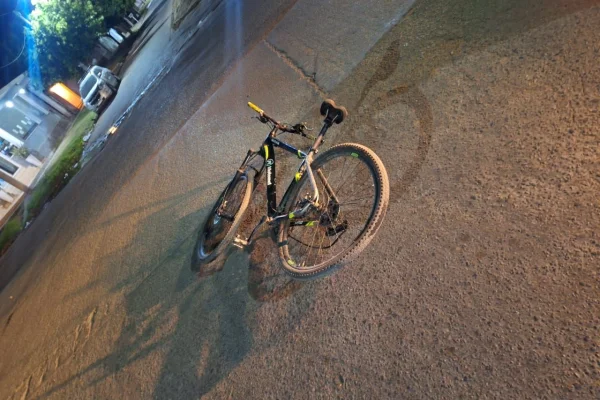 Un ciclista herido tras un siniestro vial en la zona sur
