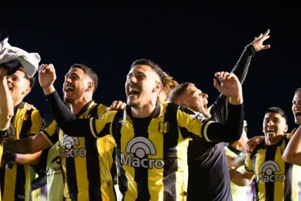 Deportivo Madryn está en la final de la Primera Nacional por un ascenso y espera rival