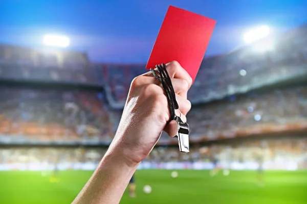 En chilecito: un jugador agredió brutalmente a un árbitro