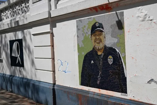 Vandalizaron el mural de Maradona en el estadio de Gimnasia La Plata