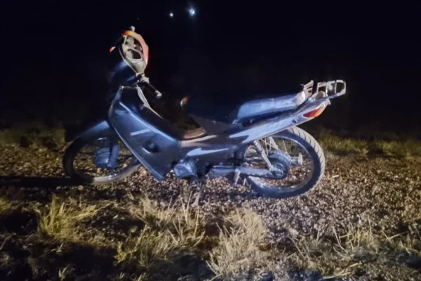 Iba en moto, se desmayó en la Ruta y sufrió lesiones