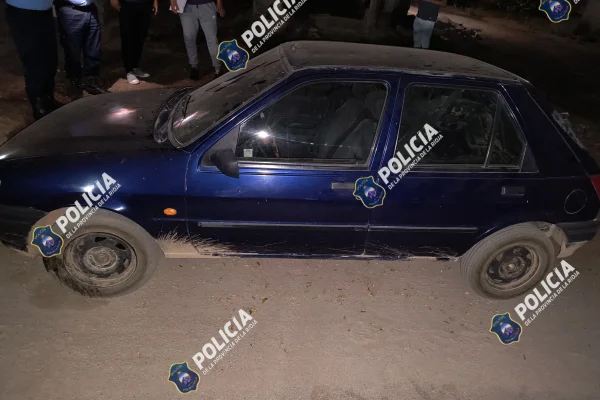 Investigaciones secuestró un auto que tenia denuncia de robo