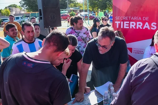Más de mil familias del Loteo San Andrés tendrán sus escrituras y serán propietarios de sus viviendas
