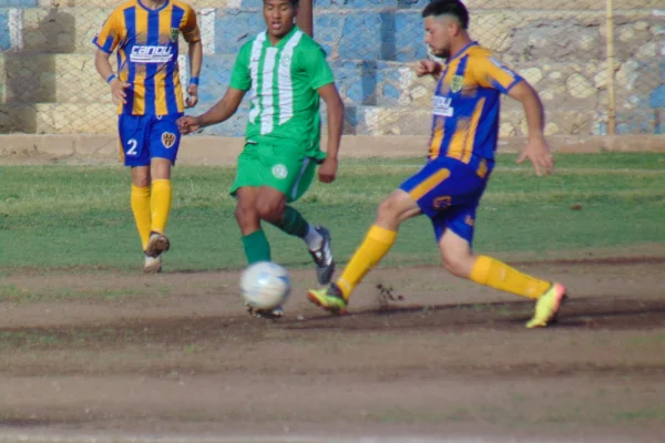 Fútbol de Chilecito: Defensores goleó a Anguinán