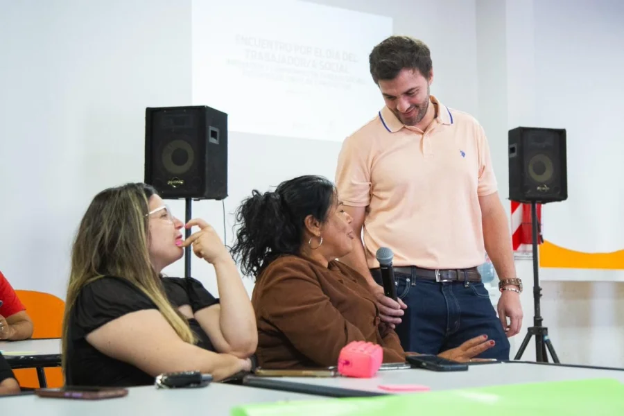 Jornada. Incluyó dinámicas de intercambio, como el formato World Café adaptado, donde los profesionales discutieron criterios comunes de intervención.