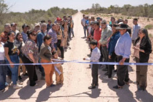 Quintela inauguró tramo de la Ruta N°6