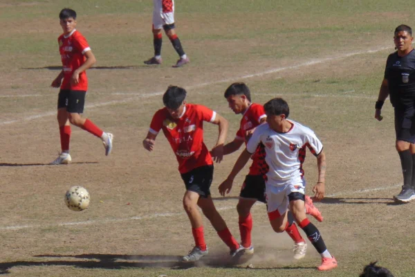 Fútbol de Chilecito: El Rojo perdió y jugará el Repechaje