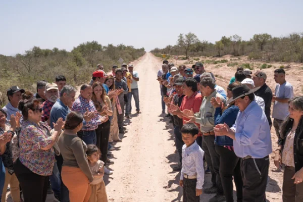 Quintela inauguró tramo de la Ruta N°6