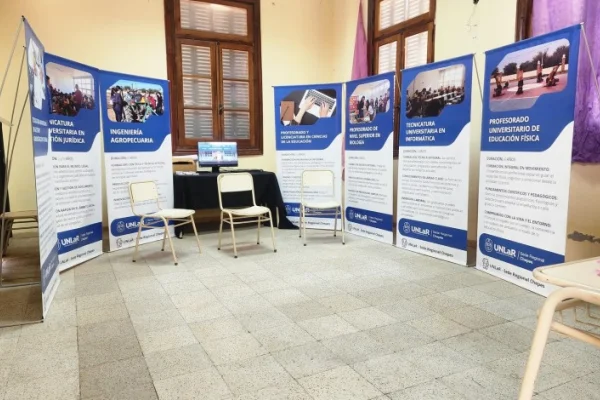 Chepes: se realizo la Expo Carreras 2025 organizada por la Sede de Supervisión Zona XVI