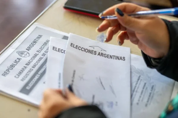 La Rioja pagará un plus de $40.000 a las autoridades de mesa además del pago de nación