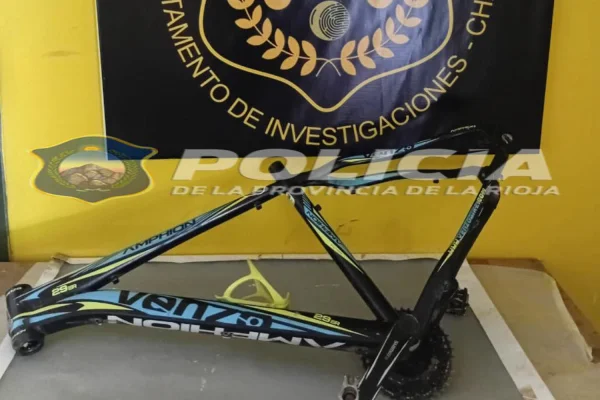 Recuperan un cuadro de bicicleta robado y la policia tiene en la mira a un sujeto