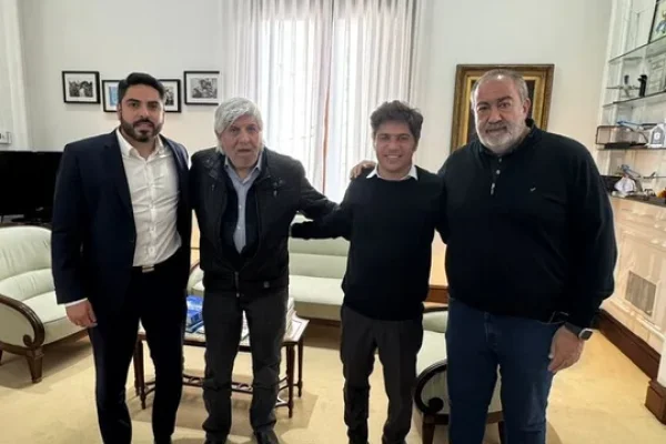 Héctor Daer y Hugo Moyano se mostraron con Kicillof