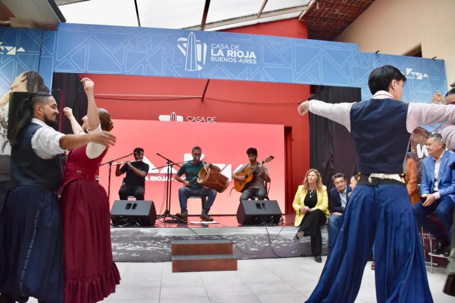 Gran puesto en escena para marcar la identidad y riojanidad sobre el escenario.