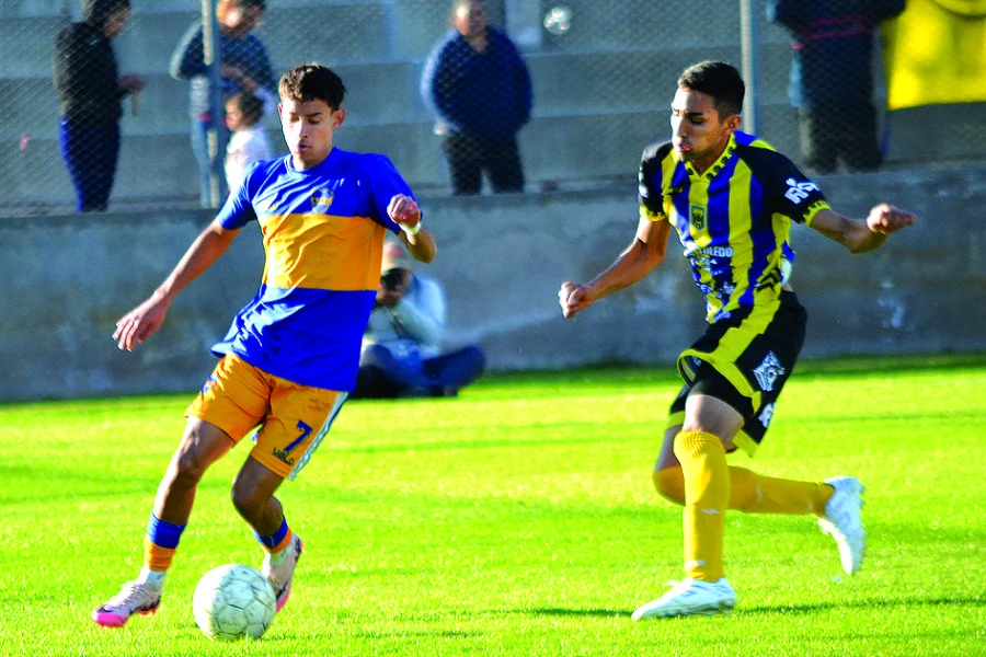 Defensores de la Boca - Rioja Juniors, en el debut