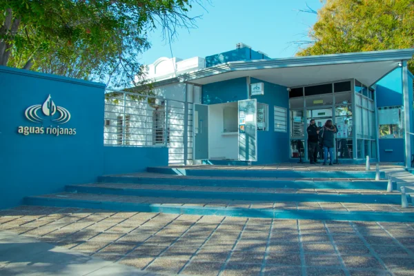 Paro total de 24 horas en Aguas Riojanas: reclaman reconocimiento de la esencialidad y blanqueo de sueldos