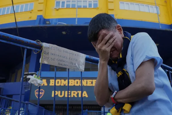 Miles de hinchas despiden a Miguel Ángel Russo en La Bombonera