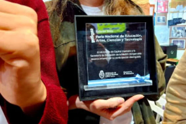 Alumnos chileciteños ganaron en Feria de Ciencias y Tecnología